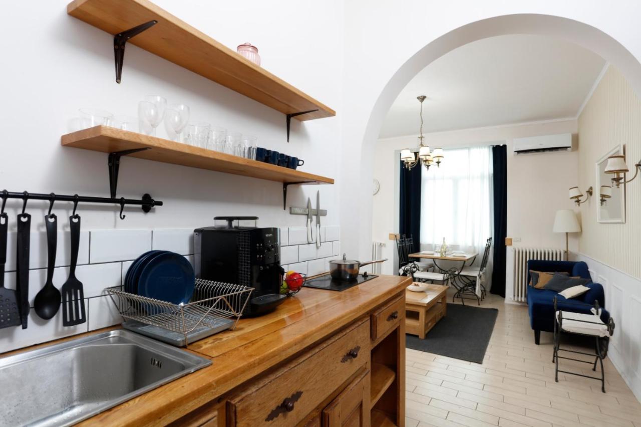 בוקרשט Classy 2 Bedroom Apartment In City Center מראה חיצוני תמונה