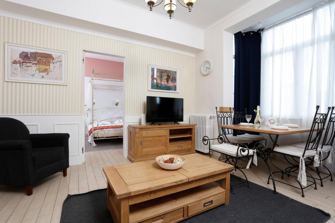 בוקרשט Classy 2 Bedroom Apartment In City Center מראה חיצוני תמונה